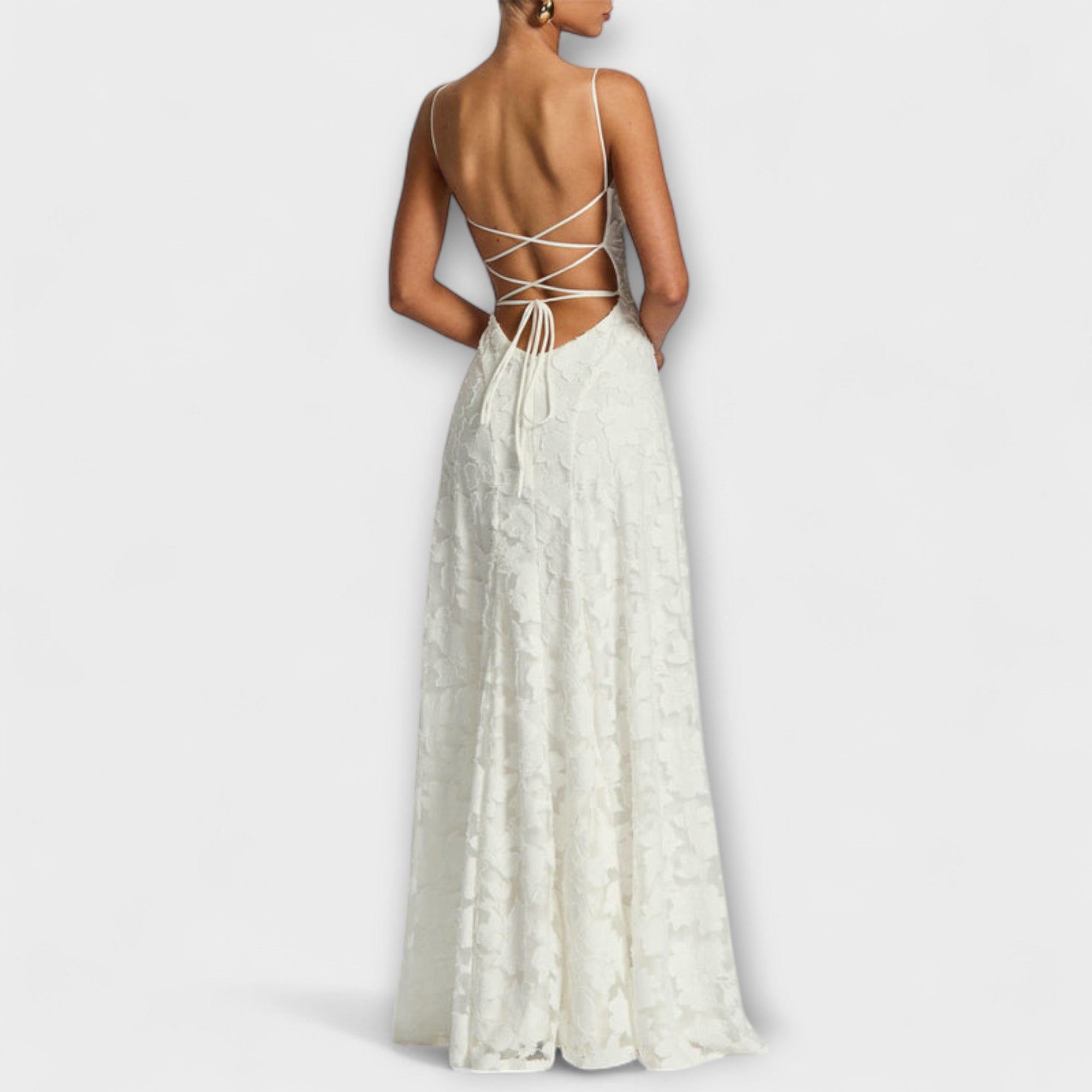 Kairi - Vestido maxi elegante con encaje floral y tirantes finos