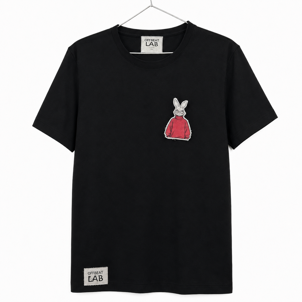LILLY — The Genius Men’s T-Shirt