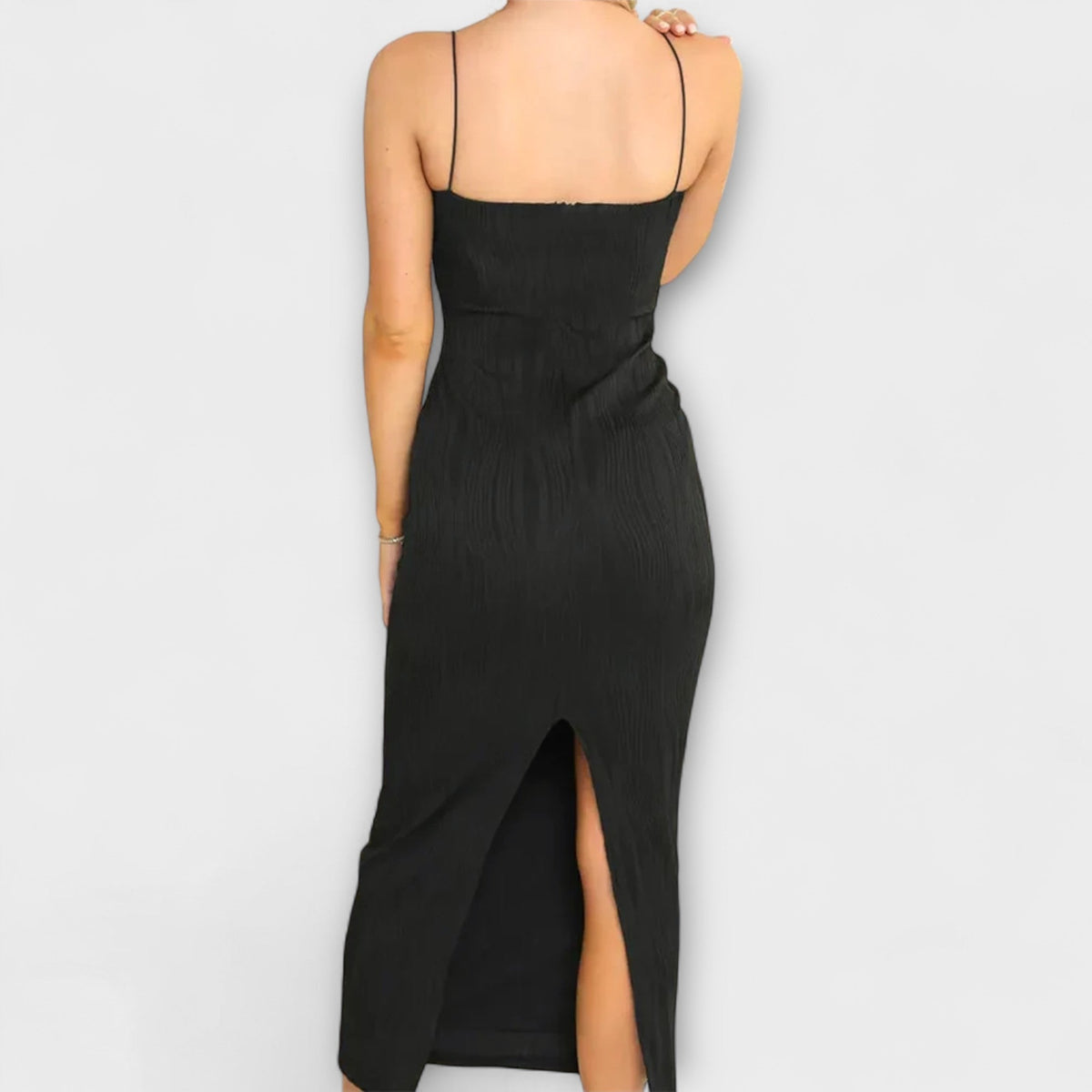 Vestido largo sin mangas elegante con fruncido